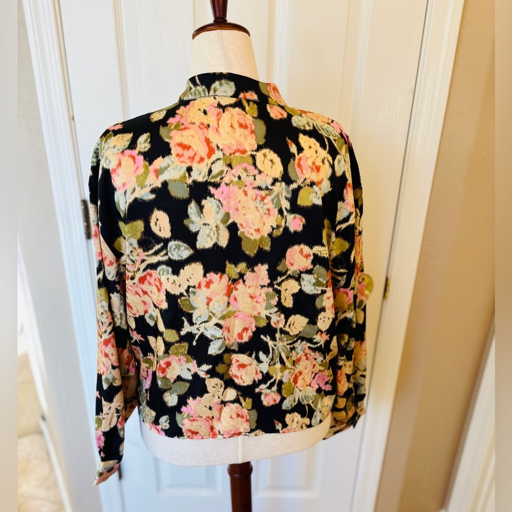 Loft Floral Black and Pink LS Blouse Women’s Size XL Style #140923 Floral NWT - Picture 2 of 9